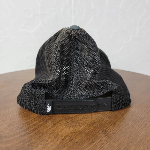 The North Face Keep It Patched Trucker Hat White Black Flexfit Tech 110 Snapback - Picture 8 of 12